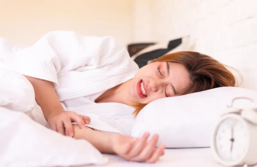 Nghiến răng khi ngủ là gì? Những điều cần biết để bảo vệ sức khỏe răng miệng